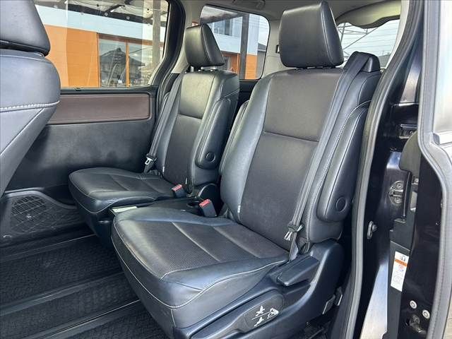 TOYOTA ESQUIRE HYBRID 2015 Image 31