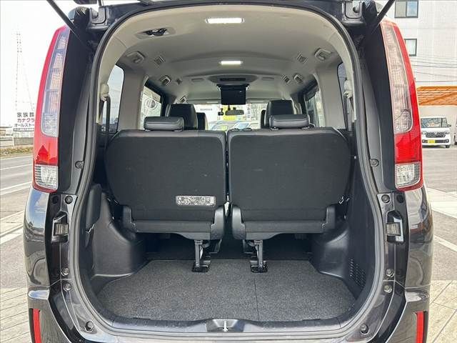 TOYOTA ESQUIRE HYBRID 2015 Image 31