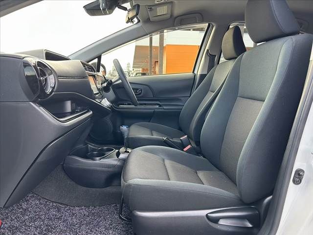 TOYOTA AQUA 2017 Image 31