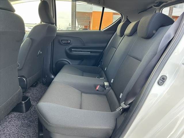 TOYOTA AQUA 2017 Image 31