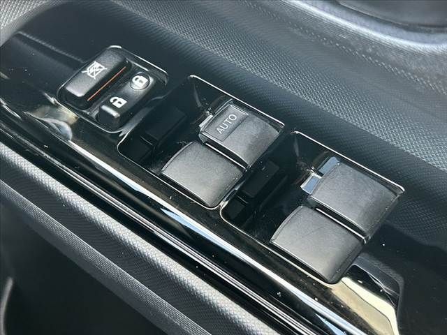 TOYOTA AQUA 2017 Image 31