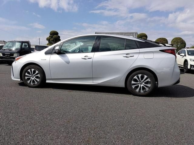 TOYOTA PRIUS 2019 Image 31