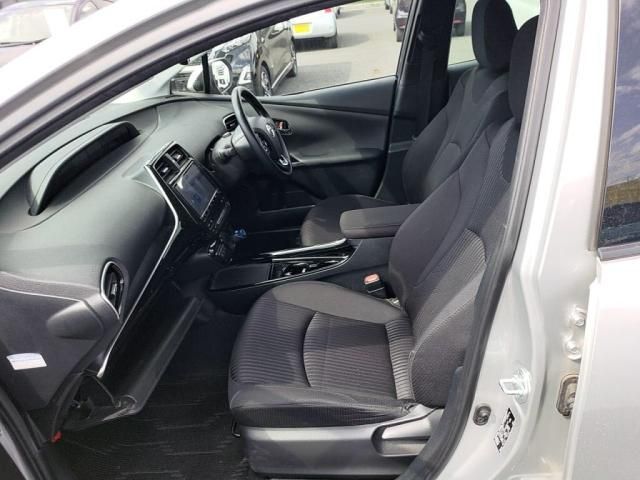 TOYOTA PRIUS 2019 Image 31