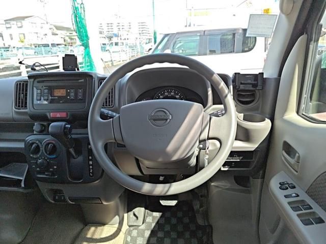NISSAN NV100 CLIPPER 2023 Image 31