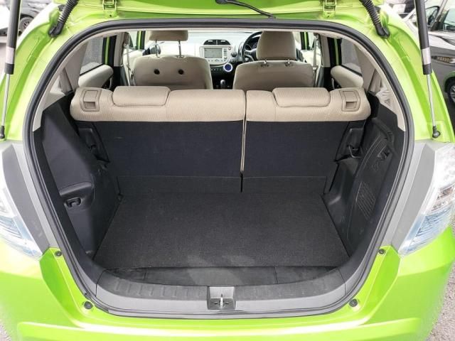 HONDA FIT HYBRID 2012 Image 31