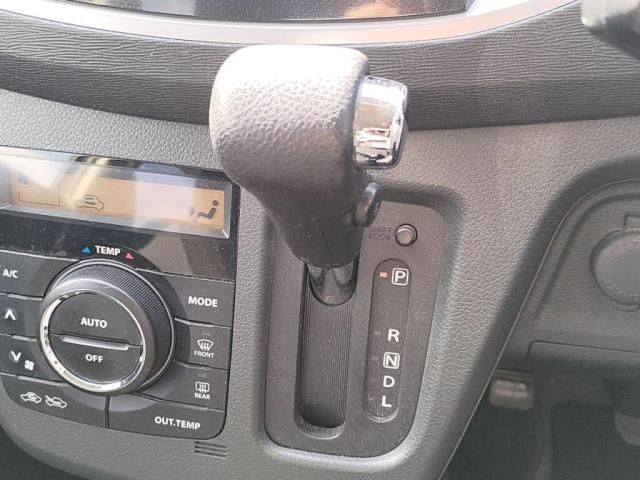 SUZUKI WAGON R STINGRAY 2013 Image 31