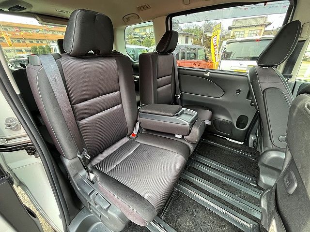 NISSAN SERENA  S-HYBRID 2018 Image 31