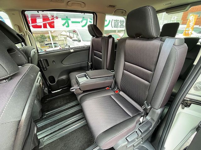 NISSAN SERENA  S-HYBRID 2018 Image 31