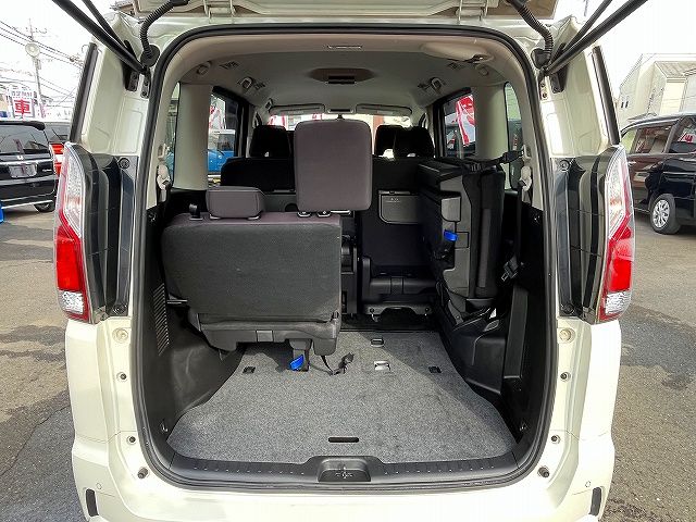 NISSAN SERENA  S-HYBRID 2018 Image 31