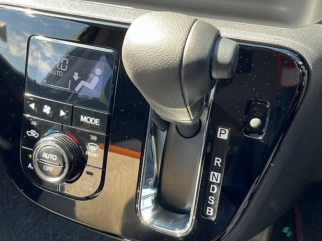 TOYOTA PASSO 2019 Image 31