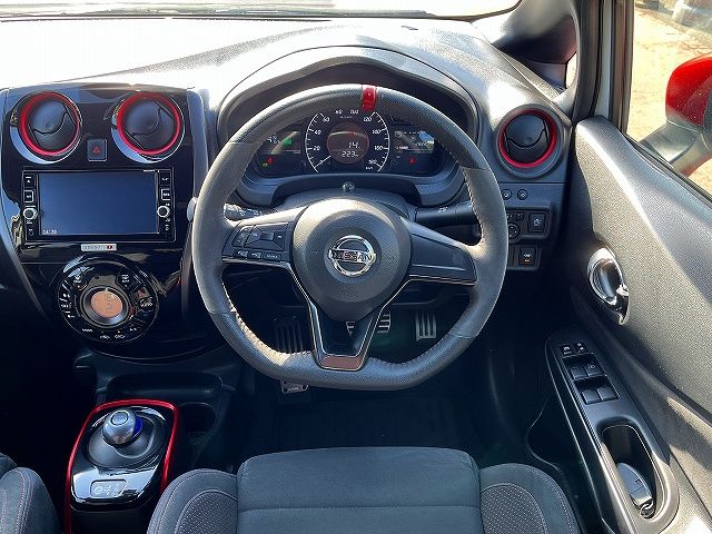 NISSAN NOTE 2017 Image 31