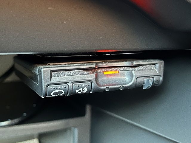 NISSAN NOTE 2017 Image 31