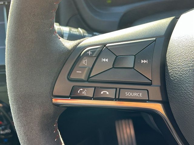 NISSAN NOTE 2017 Image 31