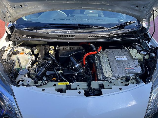 NISSAN NOTE 2017 Image 31