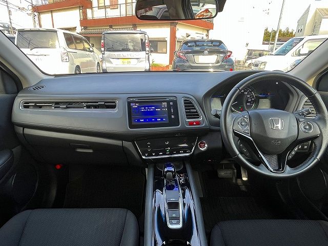HONDA VEZEL HYBRID 2015 Image 31