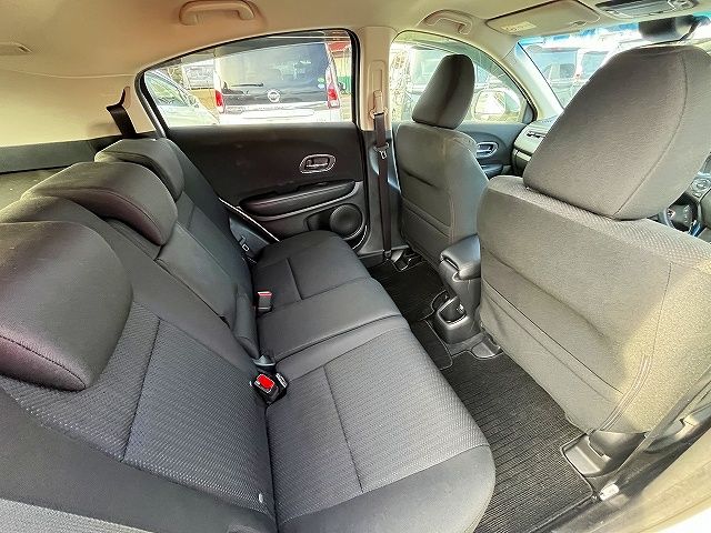 HONDA VEZEL HYBRID 2015 Image 31