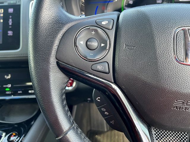 HONDA VEZEL HYBRID 2015 Image 31