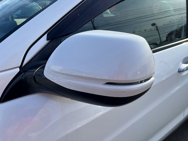 HONDA VEZEL HYBRID 2015 Image 31