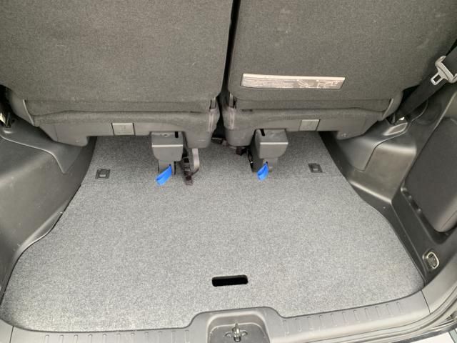 NISSAN SERENA  S-HYBRID 2018 Image 31