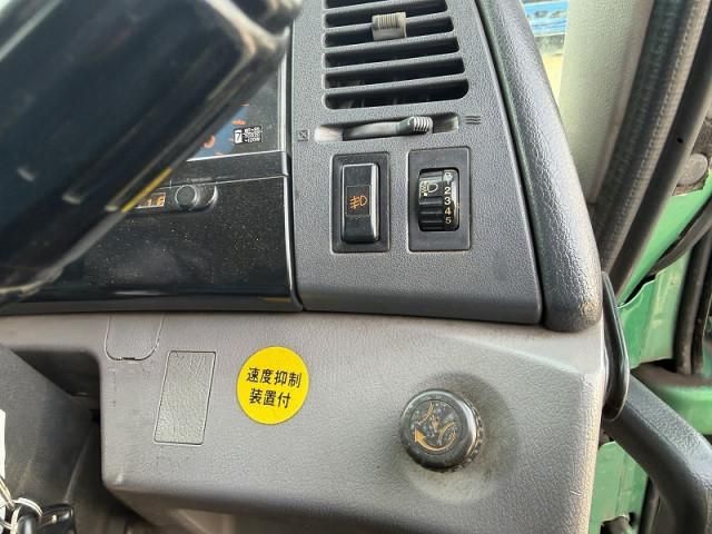 HINO PROFIA 2003 Image 31