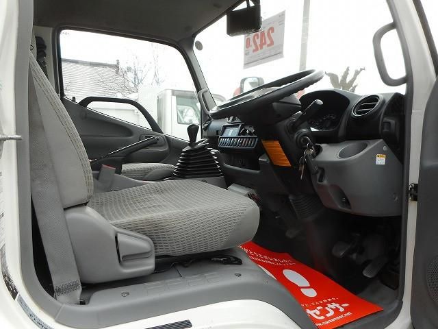 TOYOTA DYNA 2014 Image 31