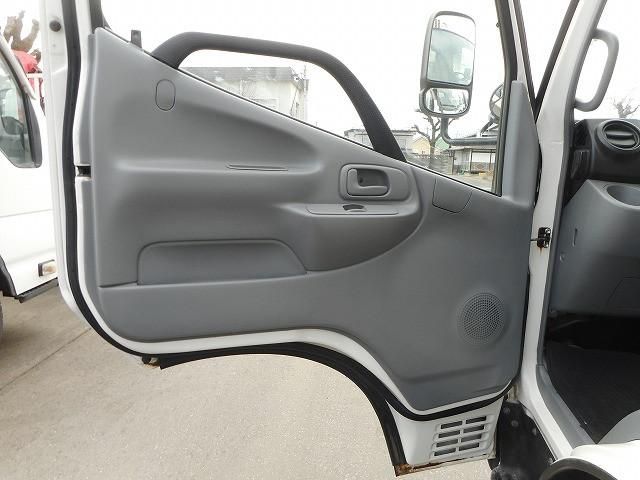 TOYOTA DYNA 2014 Image 31