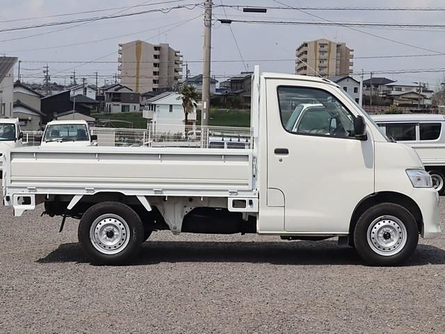 MAZDA BONGO TRUCK 2WD 2021 Image 31