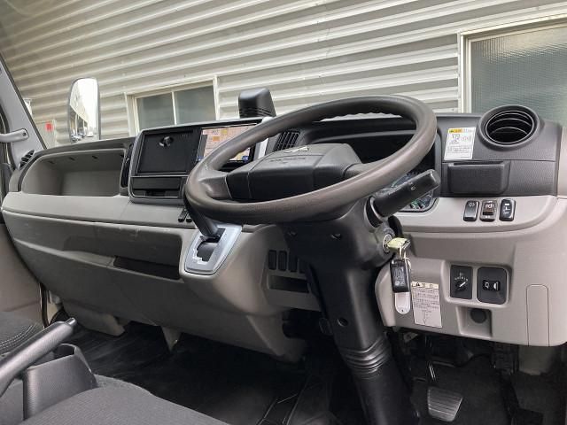 MITSUBISHI CANTER 2019 Image 31