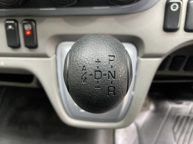 MITSUBISHI CANTER 2019 Image 31