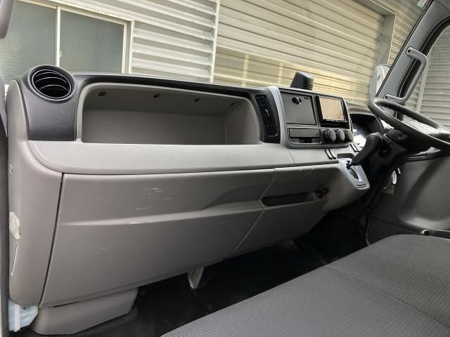 MITSUBISHI CANTER 2019 Image 31