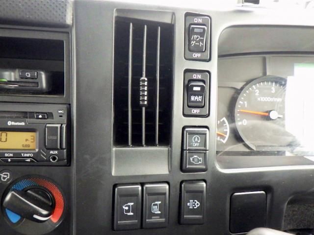 ISUZU ELF 2022 Image 31