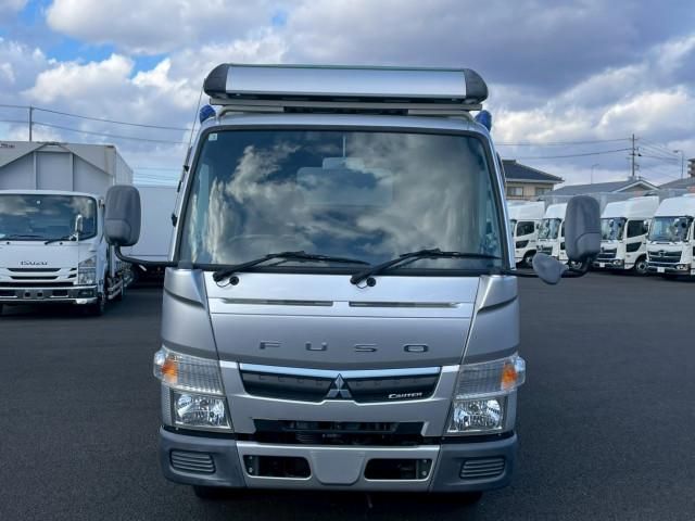 MITSUBISHI CANTER 2018 Image 31