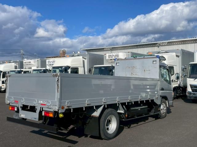 MITSUBISHI CANTER 2018 Image 31