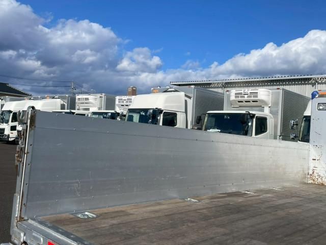 MITSUBISHI CANTER 2018 Image 31