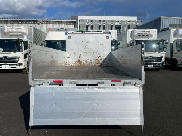 MITSUBISHI CANTER 2018 Image 31