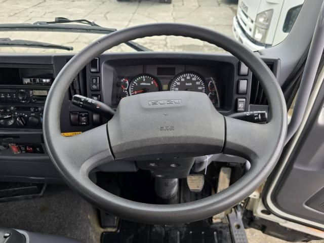 ISUZU FORWARD 2015 Image 31