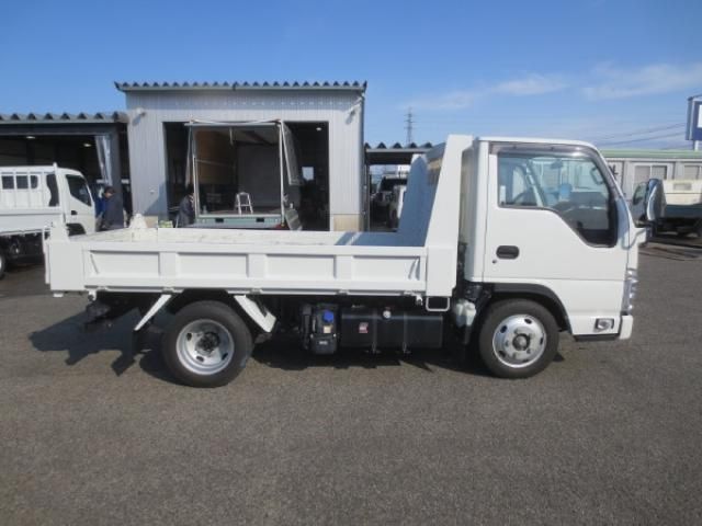 ISUZU ELF 2023 Image 31