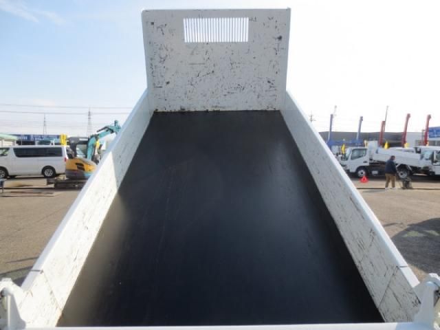 ISUZU ELF 2023 Image 31