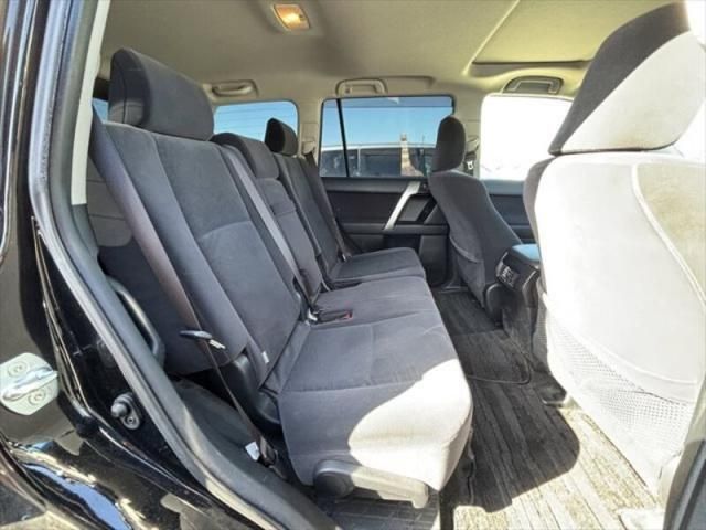 TOYOTA LANDCRUISER PRADO 2018 Image 31