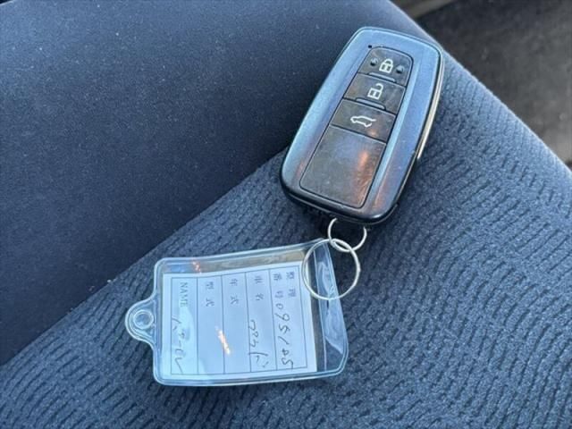 TOYOTA LANDCRUISER PRADO 2018 Image 31