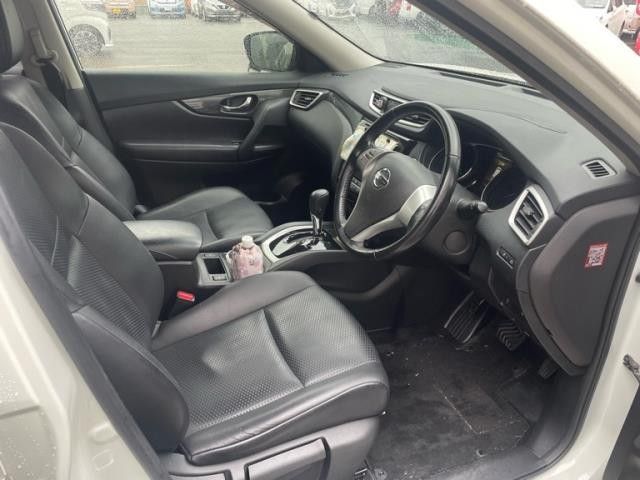 NISSAN X-TRAIL 2WD 2016 Image 31