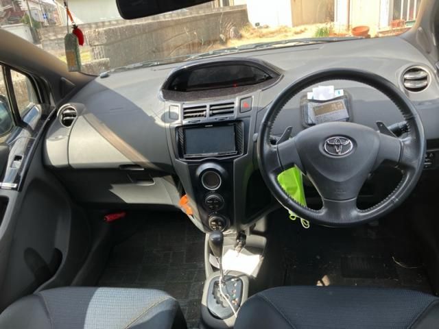 TOYOTA VITZ 2008 Image 31