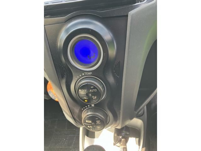 TOYOTA VITZ 2008 Image 31