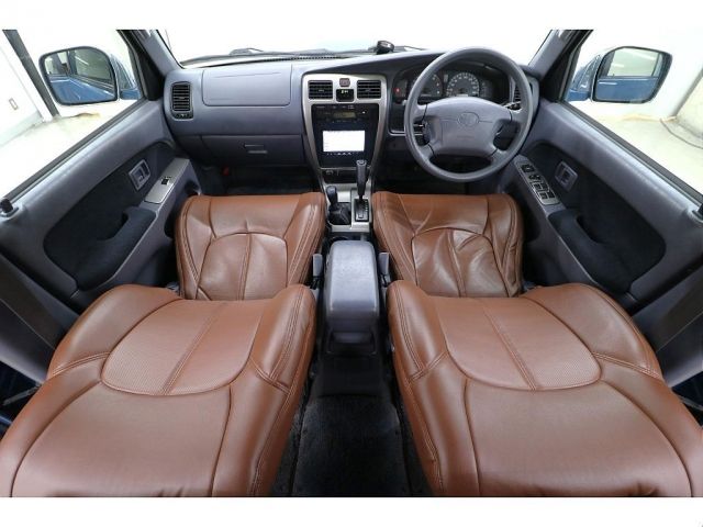 TOYOTA HILUXSURF WAGON 4WD 2000 Image 31