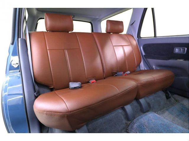 TOYOTA HILUXSURF WAGON 4WD 2000 Image 31