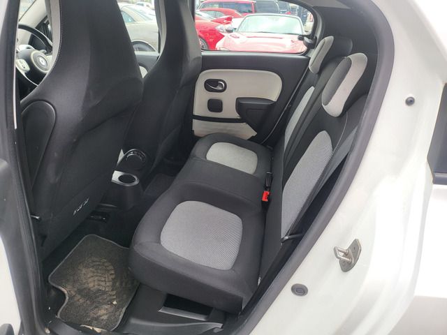 RENAULT TWINGO 2017 Image 31