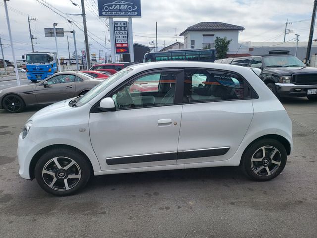 RENAULT TWINGO 2017 Image 31