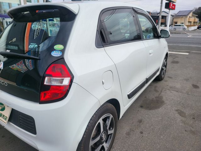 RENAULT TWINGO 2017 Image 31