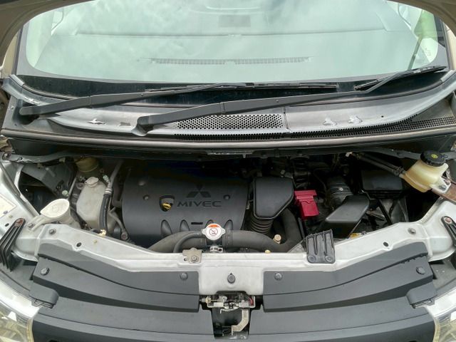 MITSUBISHI DELICA D:5 2WD 2009 Image 31