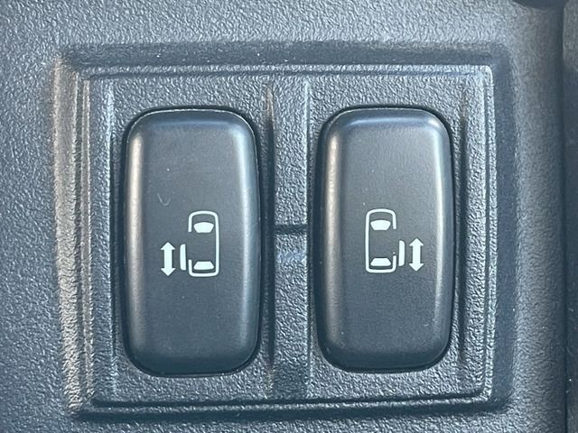 MITSUBISHI DELICA D:5 4WD 2010 Image 31